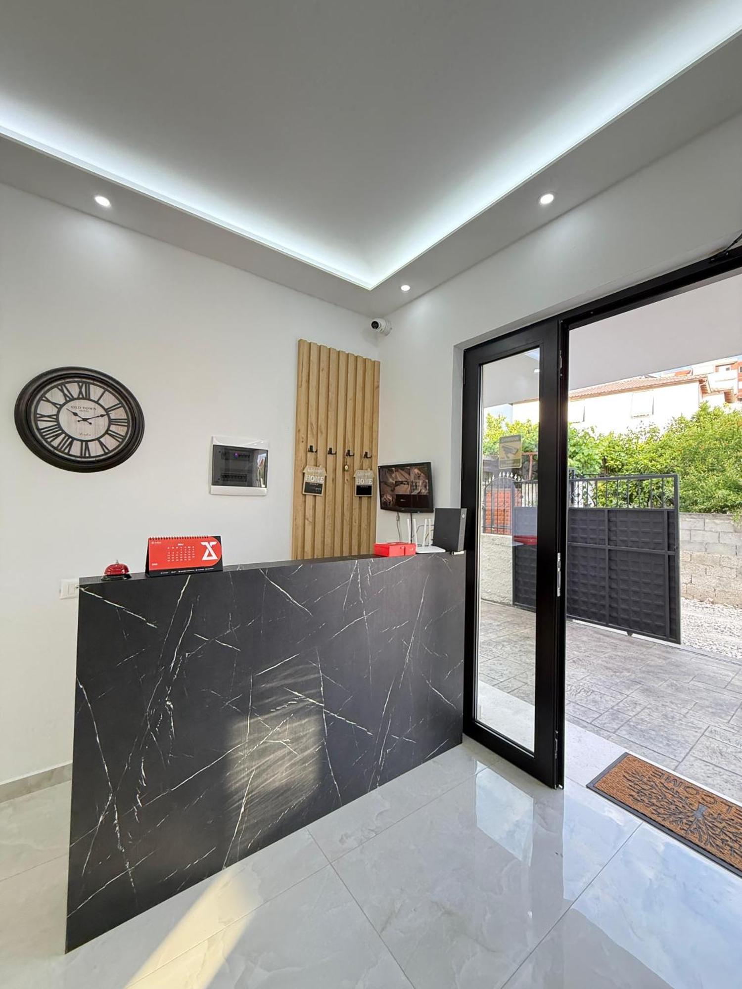 Villa Papa-เบราท ภายนอก รูปภาพ